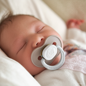 What is a Pacifier Clip? A Complete Guide for Parents