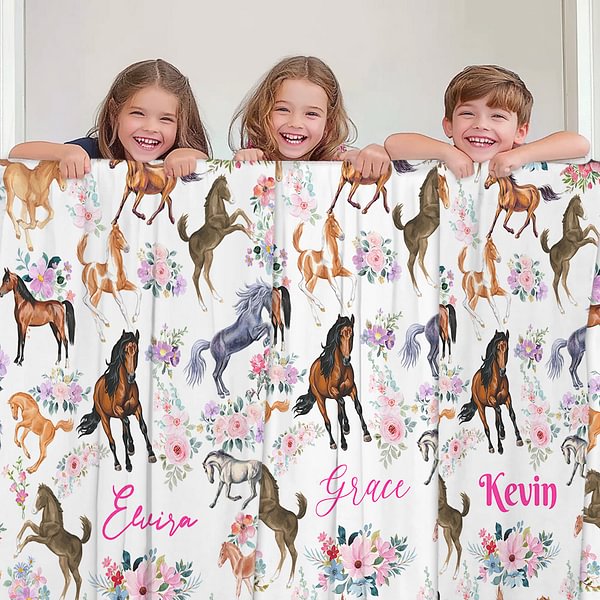 Personalized Horse Blanket with Name – Soft Floral Throw for Girls, Kids & Babies – Custom Gift for Horse Lovers, Baby Shower, Birthday, Children’s Day