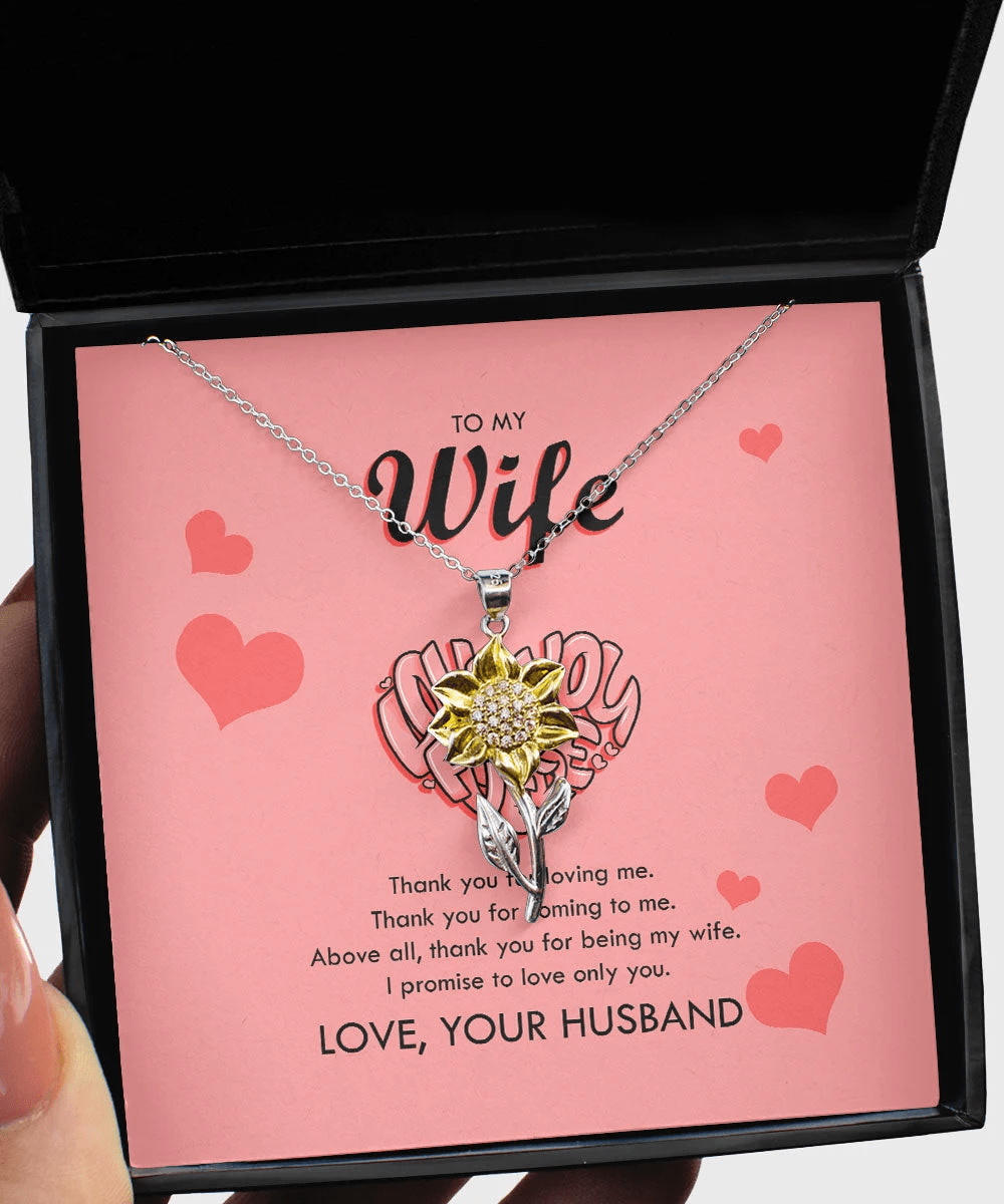 To My Wife Thank You For Loving Me Sunflower Pendant Necklace