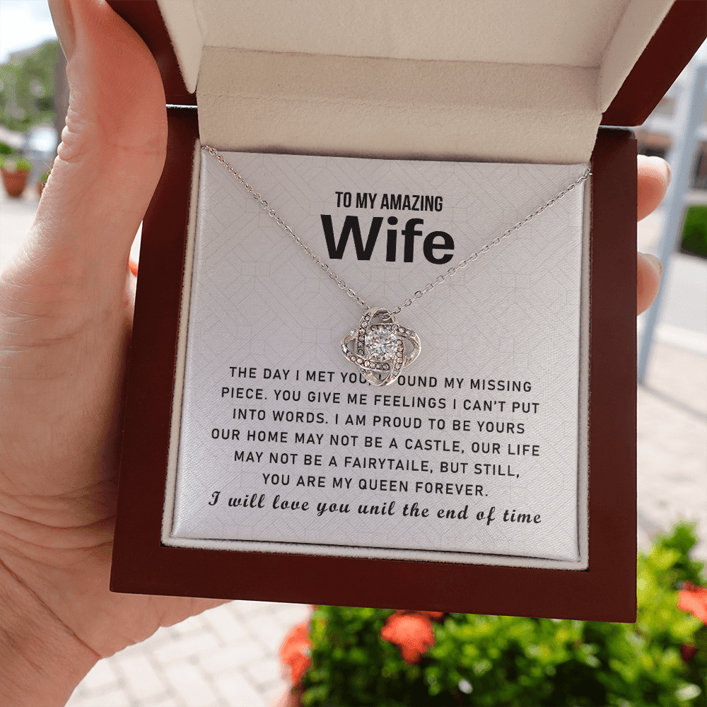 To My Love My Life My Amazing Wife Queen Forever - Gift For Wife Love Knot Necklace