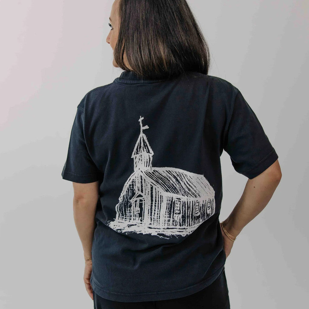 Red Rocks Merch RRW T-Shirt Gift Ideas For Girlfriend