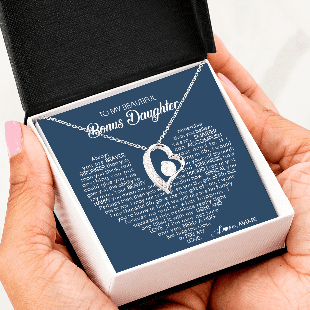 Personalized To My Beautiful Bonus Daughter Necklace Need A Hug Just Hold This Stepdaughter Pendant Jewelry Birthday Christmas Customized Gift Box Message Card