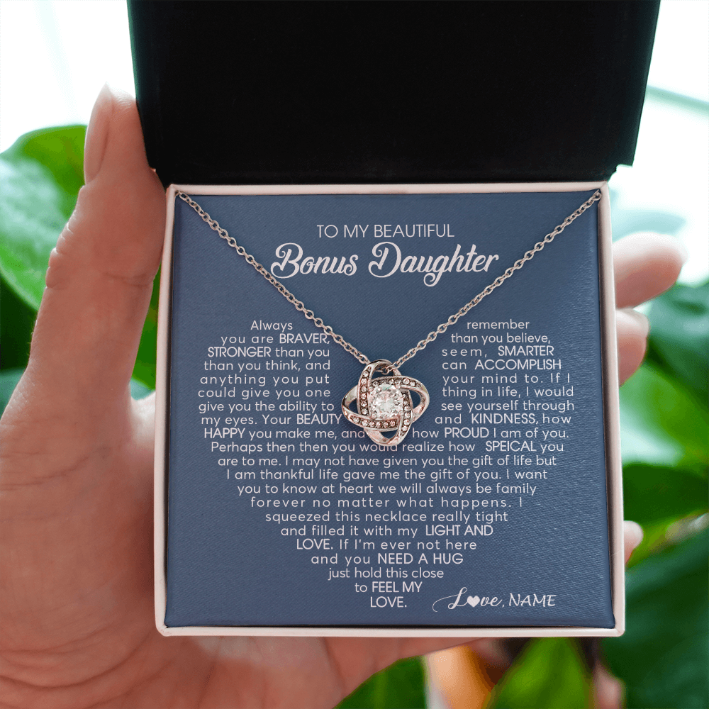 Personalized To My Beautiful Bonus Daughter Necklace Need A Hug Just Hold This Stepdaughter Pendant Jewelry Birthday Christmas Customized Gift Box Message Card