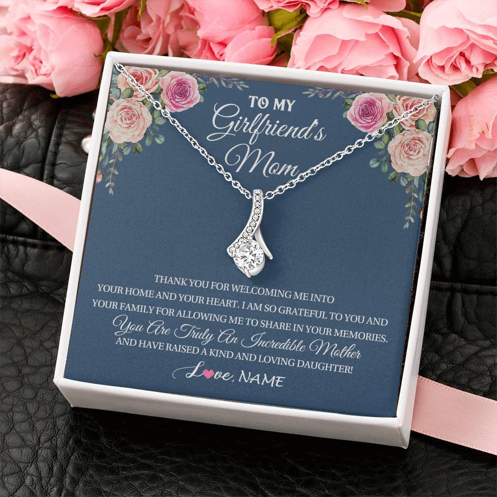Personalized To My Girlfriend's Mom Necklace Thank You For Welcoming Me Stepmother Birthday Wedding Anniversary Christmas Customized Gift Box Message Card