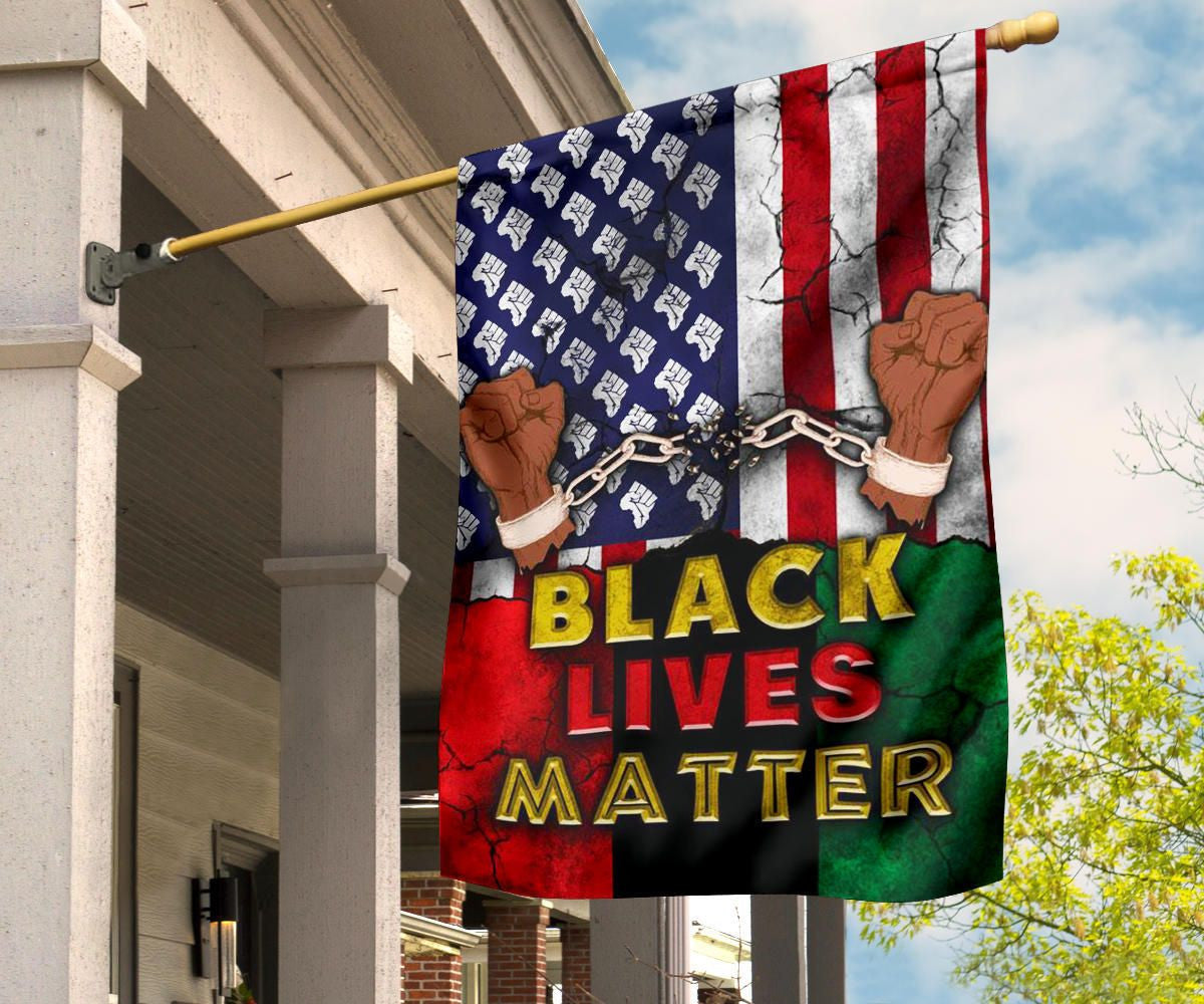 Breaking Chains Black Lives Matter American Flag To Struggle For Freedom Garden Ornaments