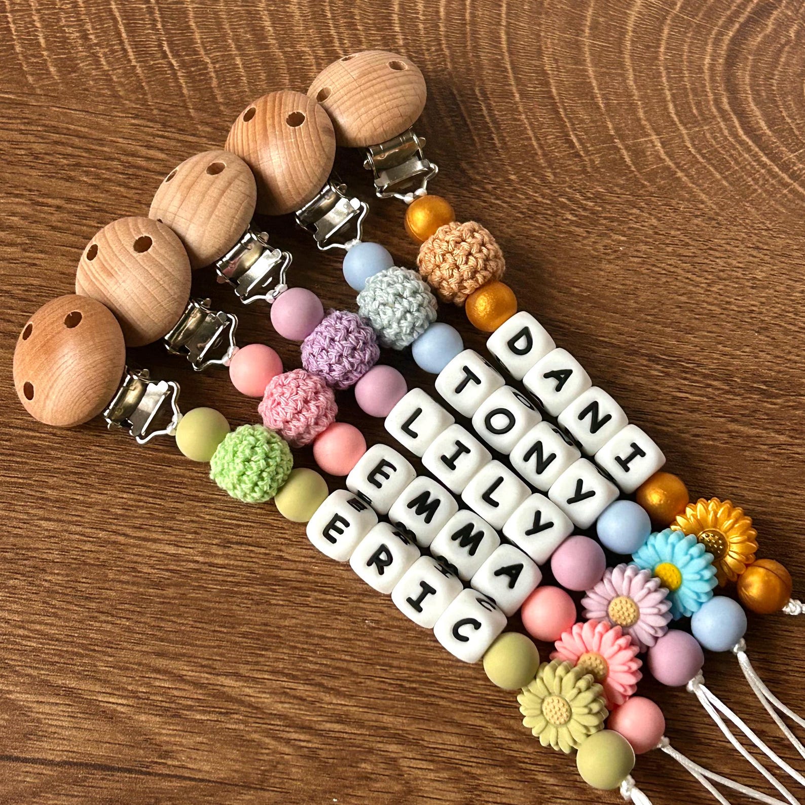 Personalized Pacifier Clip, Custom Dummy Clip, Pacifier Holder, Soother Clip, Binky Clip, Baby Shower Gift, Baby Gift, Newborn Gift