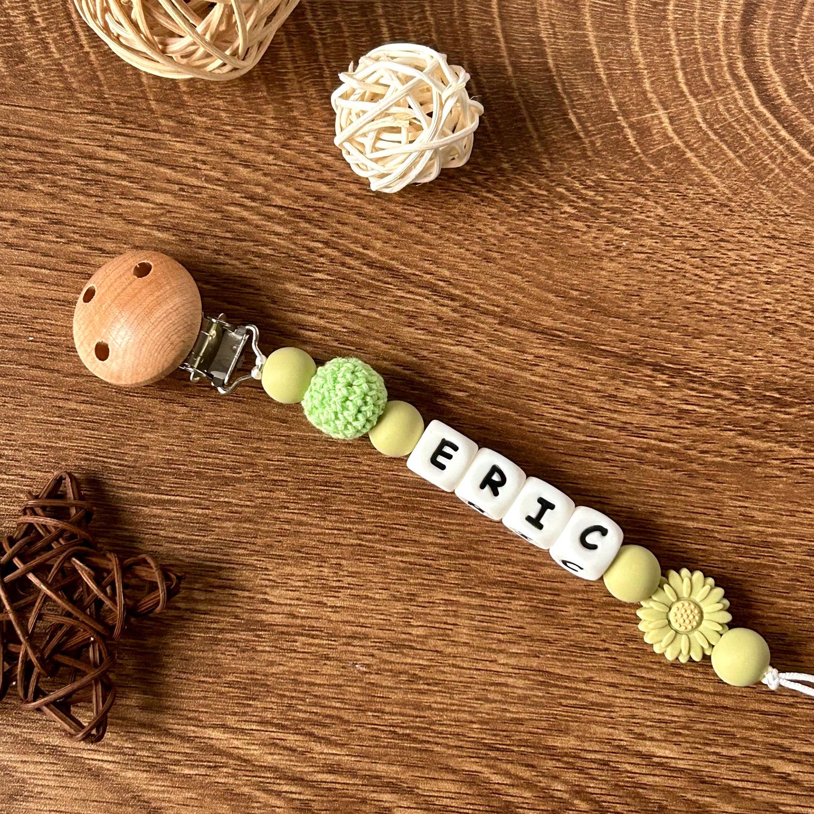 Personalized Pacifier Clip, Custom Dummy Clip, Pacifier Holder, Soother Clip, Binky Clip, Baby Shower Gift, Baby Gift, Newborn Gift